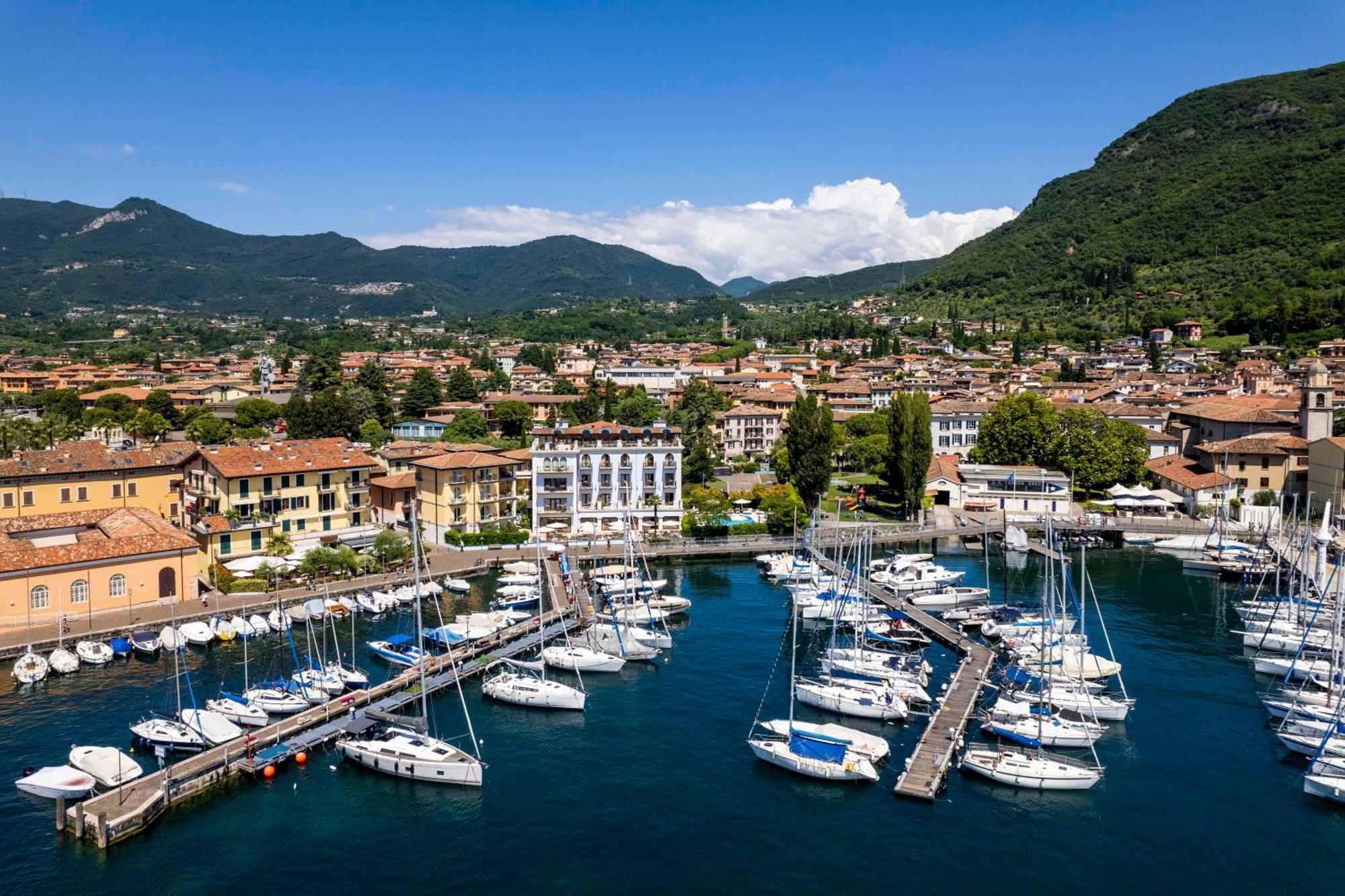 Hotel Bellerive Salò Eksteriør billede